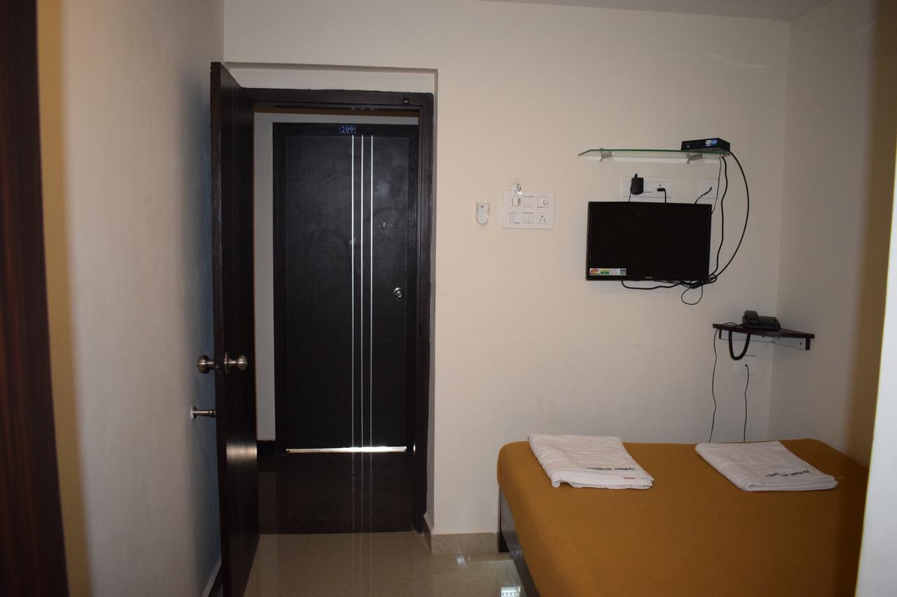 Pammal Residency Chennai Exterior photo